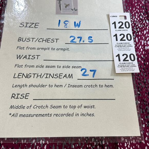 FOXCROFT Shaped Fit Button Up Blouse SZ 18W Wine Abstract Dot Rayon Shirt - Picture 10 of 10